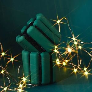 New in package 2 lb Bala Bangles in Hunter Green 🌿